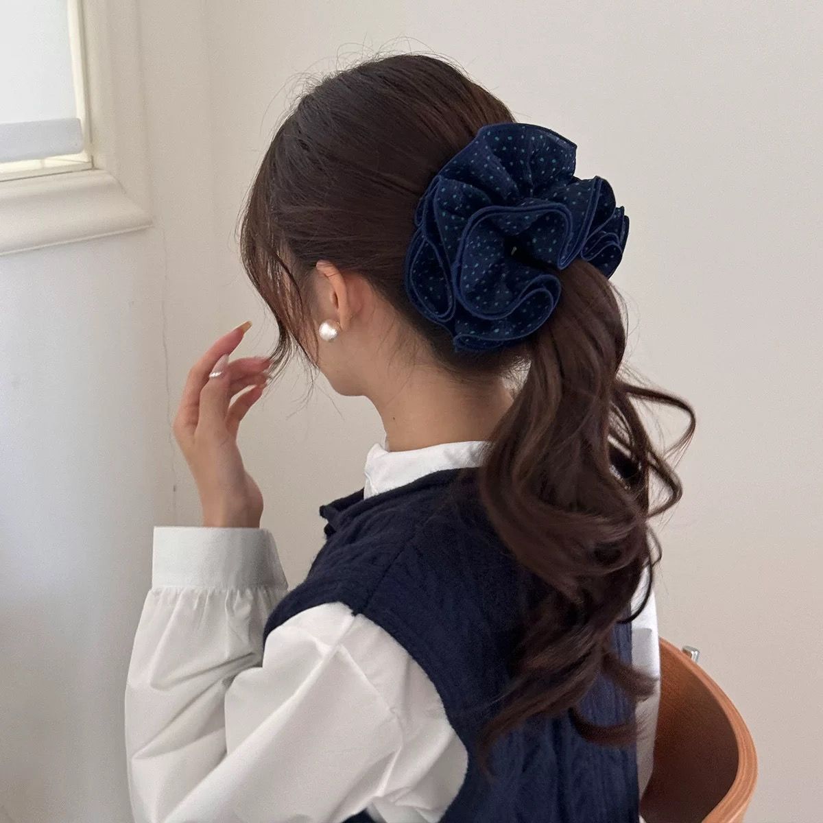 1#진한 파란색 물방울무늬 머리끈 약 18cm