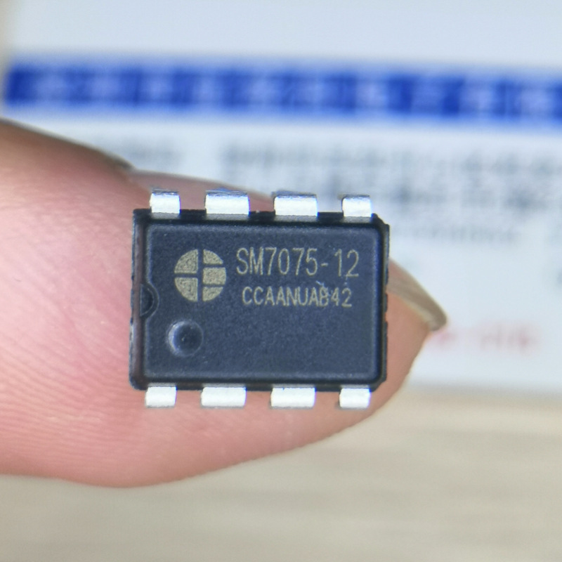 Mingwei Sm7055-12 Liushi Current-Limiting Self-Restoring Over-Voltage and Under-Voltage Protector Power Supply Chip Components