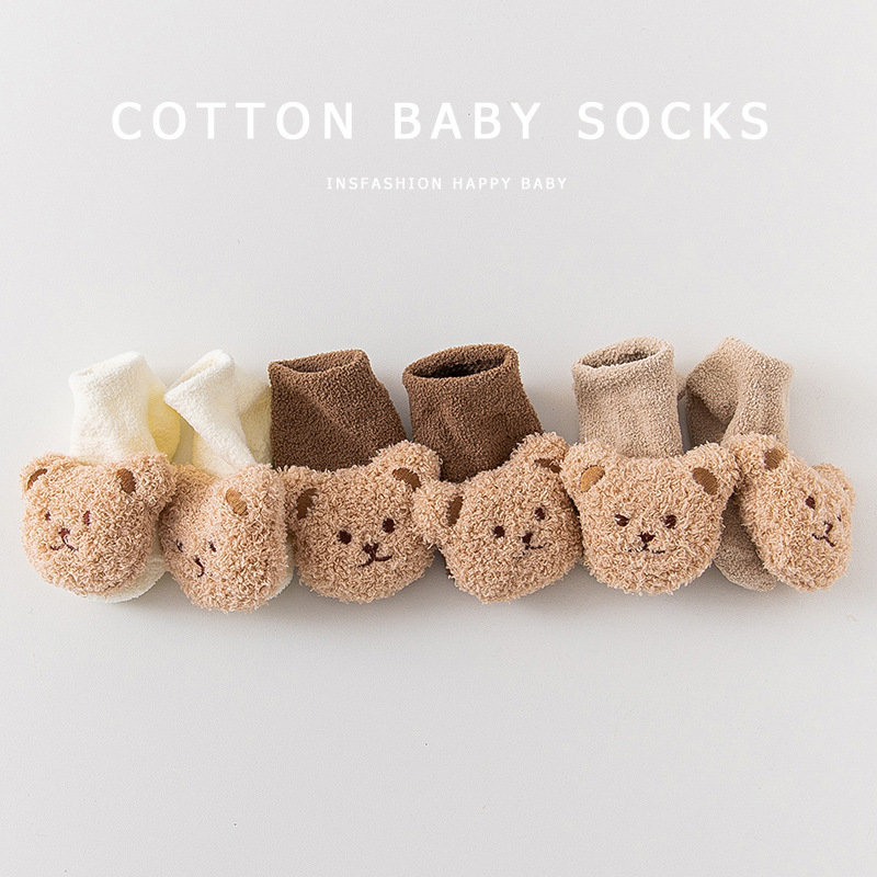 Hombres y mujeres bebé bebé coral vellón otoño nuevos calcetines de piso para recién nacidos 0-3 años antideslizantes engrosados y cálidos otoño e invierno