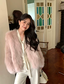 皮草;女式皮衣;连衣裙