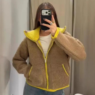 �羳���Q�W���LŮ�bZAƴ��ײɫ�r���ﶬ�¿����ë�̿�A������