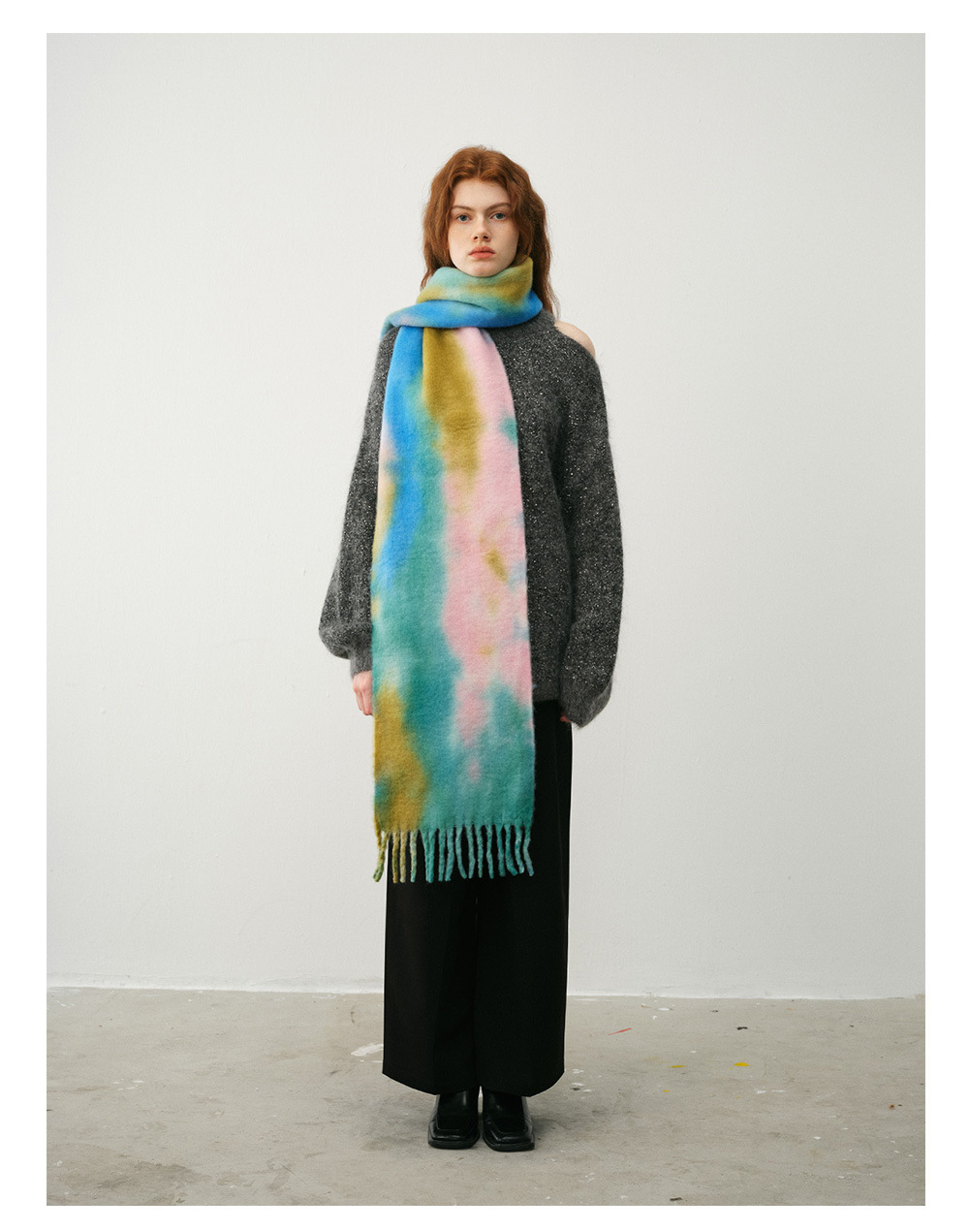 Sciarpa con frange in simil-cashmere tie dye per donna_voghion.com