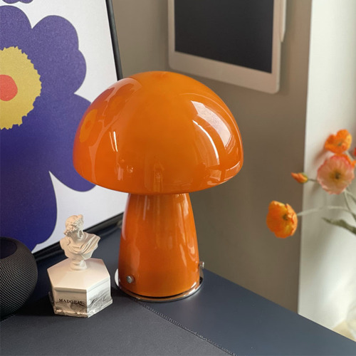 Cream Bauhaus medieval light luxury mushroom table lamp high quality orange high-value ornaments girl bedroom good things lamp