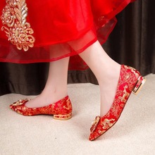 新娘鞋婚鞋女新款红色高跟鞋粗跟大码结婚敬酒秀禾鞋平底孕妇