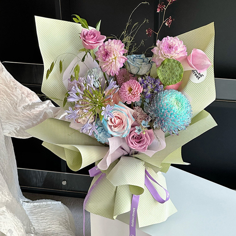 Papel de embalaje estereoscópio en relieve Papel de embalaje de ramo de flores de San Valentín Material de embalaje de flores de alta calidad Papel de embalaje de flores