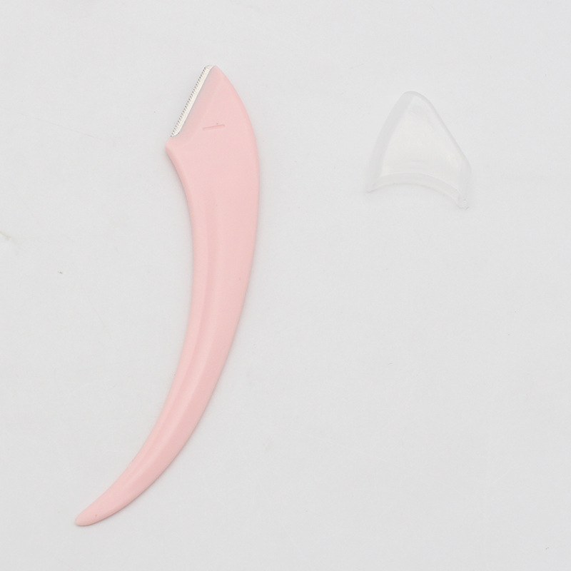 En stock suministro de ceja que forma el cuchillo con el peine curvo luna ceja que forma el cuchillo tamaño pequeño ceja que raspa el cuchillo macro femenina con la protección neta para el corte de la ceja de los principiantes