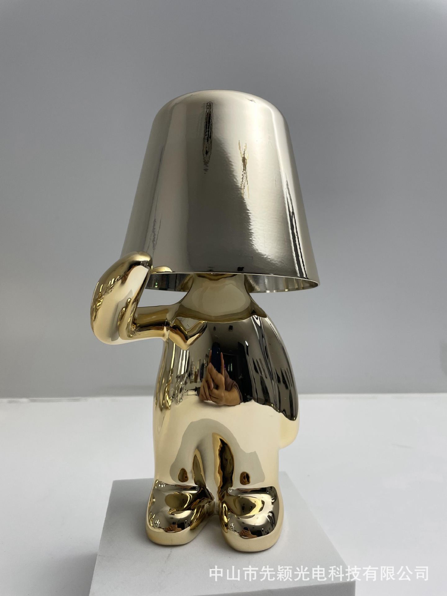 Fábrica transfronteriza Hermanos de oro lámpara de mesa decoración noche luz lámpara pensador