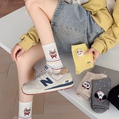 Mekki白色袜子女秋季棉新款中筒袜ins小熊月子无骨袜卡通可爱长袜