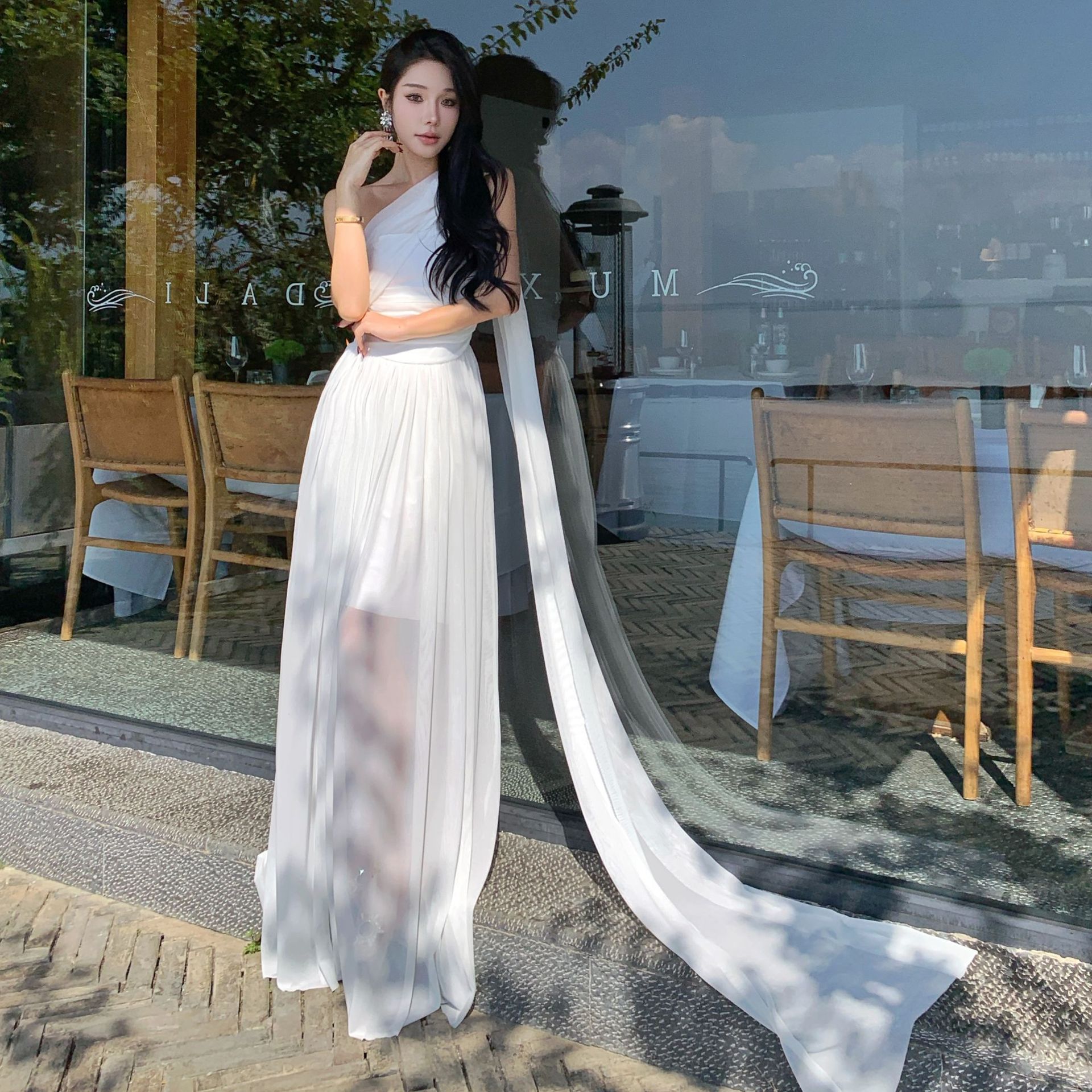古希腊女神单肩飘带连衣裙白色超仙轻婚纱拍照礼服裙子度假沙滩裙
