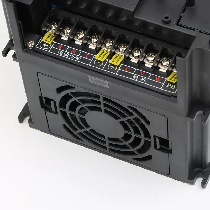 水泵变频器控制箱厂家15kw太阳能光伏水泵变频器 通用矢量变频器