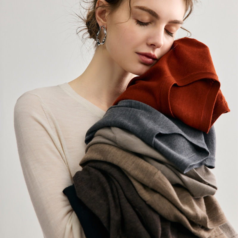 Fine-Spun Yangtze Yarn Round-Neck 100% Pure Wool Knit Long-Sleeve Women's Loose Thin Sweater Soft Pullover Base Layer Fine-Spun Yangtze Yarn Round-Neck 100% Pure Wool Knit Long-Sleeve Women's Loose Thin Sweater Soft Pullover Base Layer
