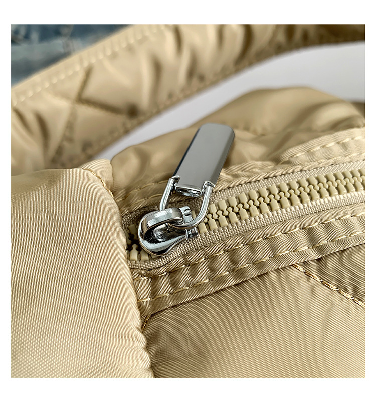 Women's Large Pu Leather Solid Color Lingge Streetwear Square Zipper Shoulder Bag display picture 36