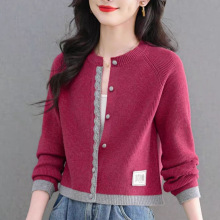 秋季气质撞色针织短款开衫女时髦显高拼接蕾丝边纽扣圆领小外套潮