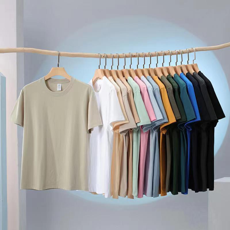 Nueva camiseta de hombre de color sólido de manga corta, camiseta delgada para hombres, versátil de verano, pareja de moda de moda