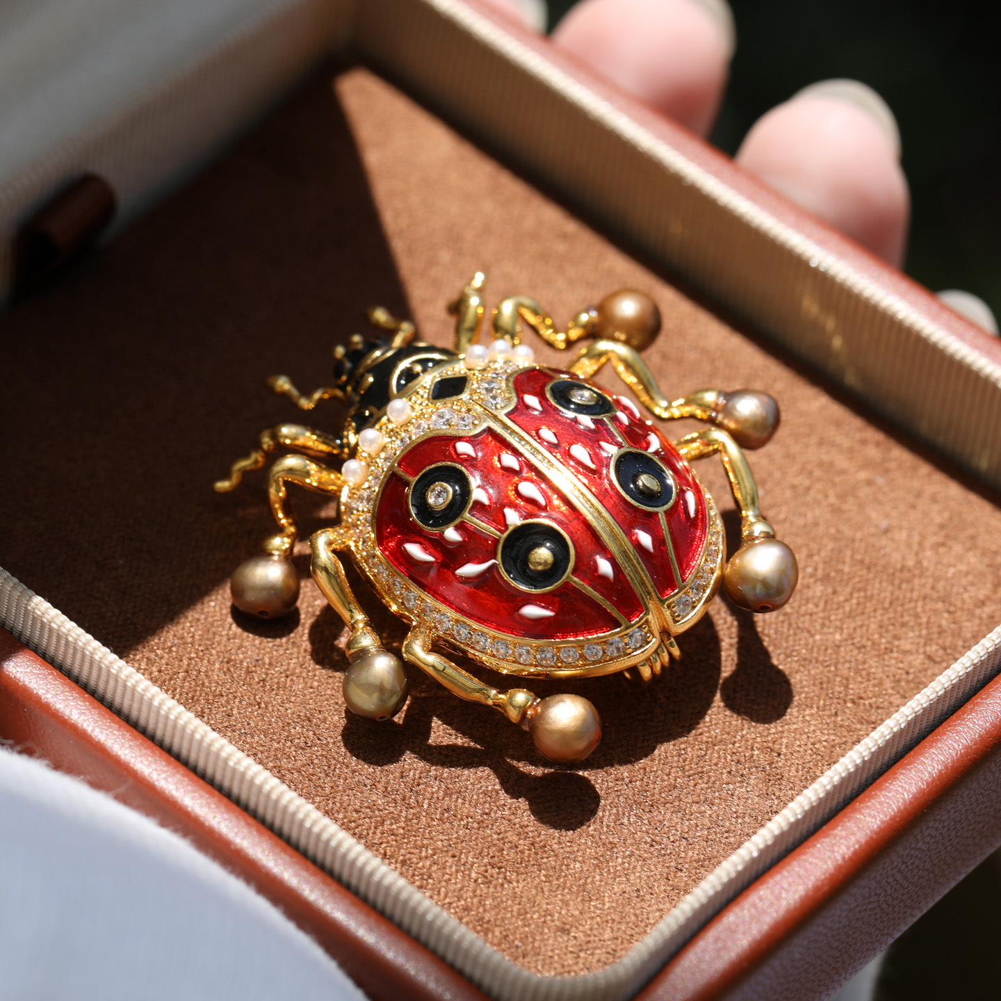 Xi Liang Feizi Original Design Cute Enamel Ladybug Brooch Personalized Fashion Clothing Accessories Insect Corsage