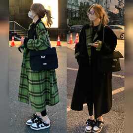 时髦撞色正反两穿毛呢大衣女绿格高品质毛呢外套宽松长款大衣冬季