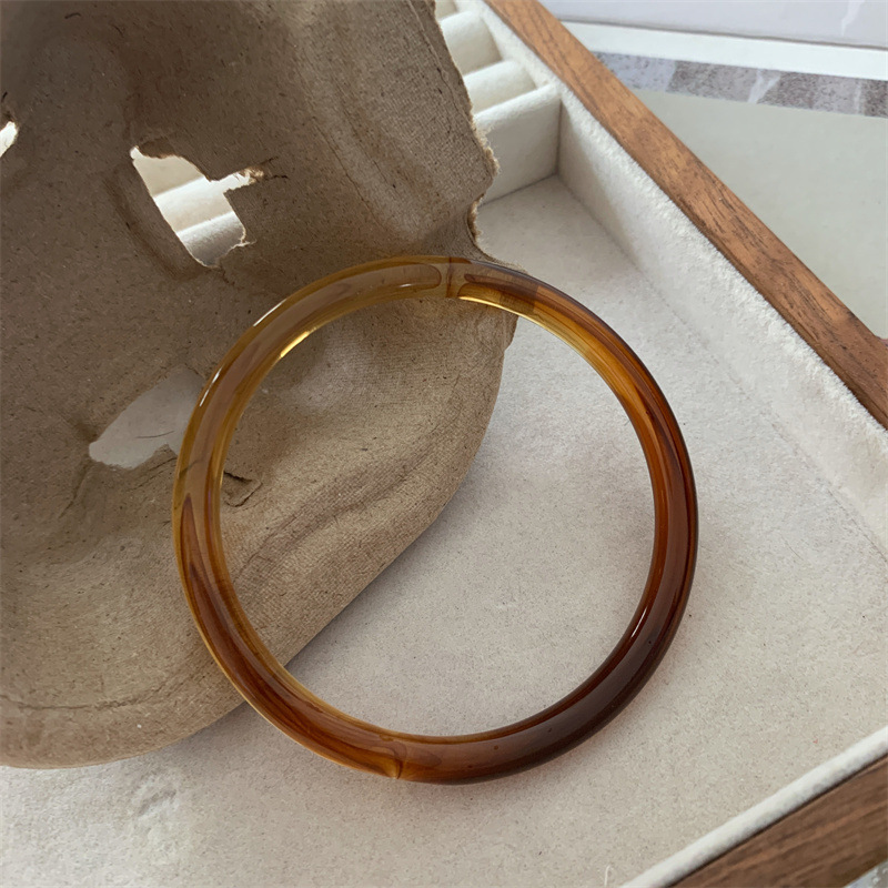 23g Weight Acrylic Pendant Material Bangle Classification Arylic Chain Material 1 Piece Quantity Banquet, Party, Street Occasion Acrylic Material Solid Color Pattern Women's Gender Retro, Streetwear Style Retro Streetwear Solid Color Acrylic Bangles Wholesale 24