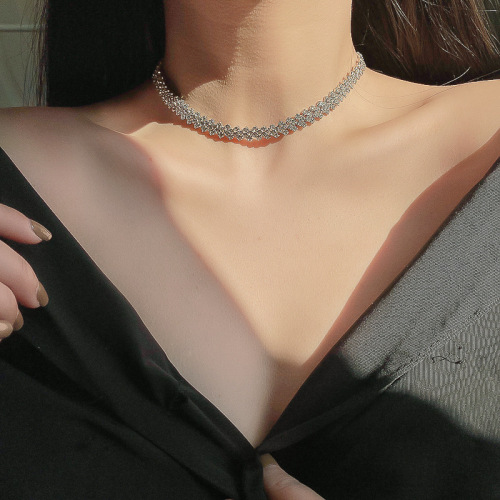 Light luxury full diamond high-end choker choker necklace personality niche clavicle chain female internet celebrity versatile necklace wholesale