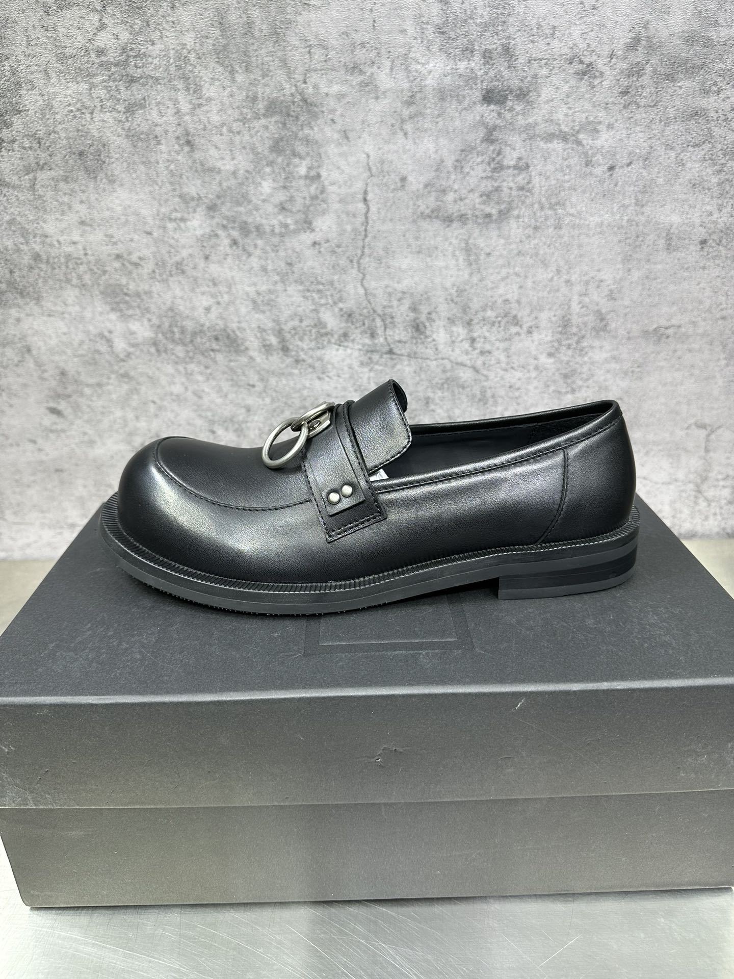 Quality Shoes Fashion Trend Men's Youth Outdoor Toe Black Thick Sole Platform Shoes Large Size Height Increasing Casual Versatile_vogvips.com