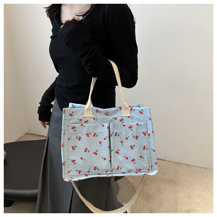 Large-capacity canvas student class 2024 Autumn new Korean-style trendy and personalized printed tote handbag for women undefined