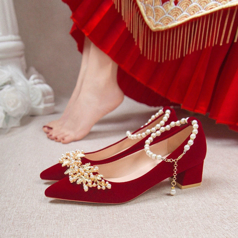 Свадебная обувь для невесты Xiuhe Женская остроконечная 2024 новый китайский винный тост для беременных туфли с толстым каблуком