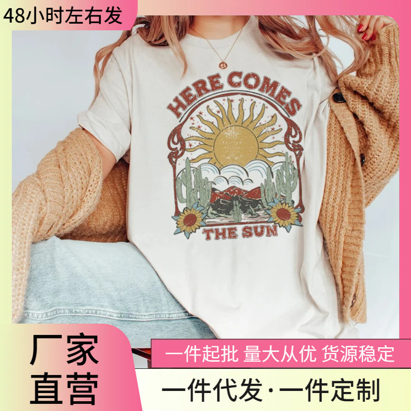 Here Comes the Sun Retro Graphic Print T-Shirt Women's 70S Hippie Bohemian Style Here Comes the Sun Retro Graphic Print T-Shirt Women's 70S Hippie Bohemian Style