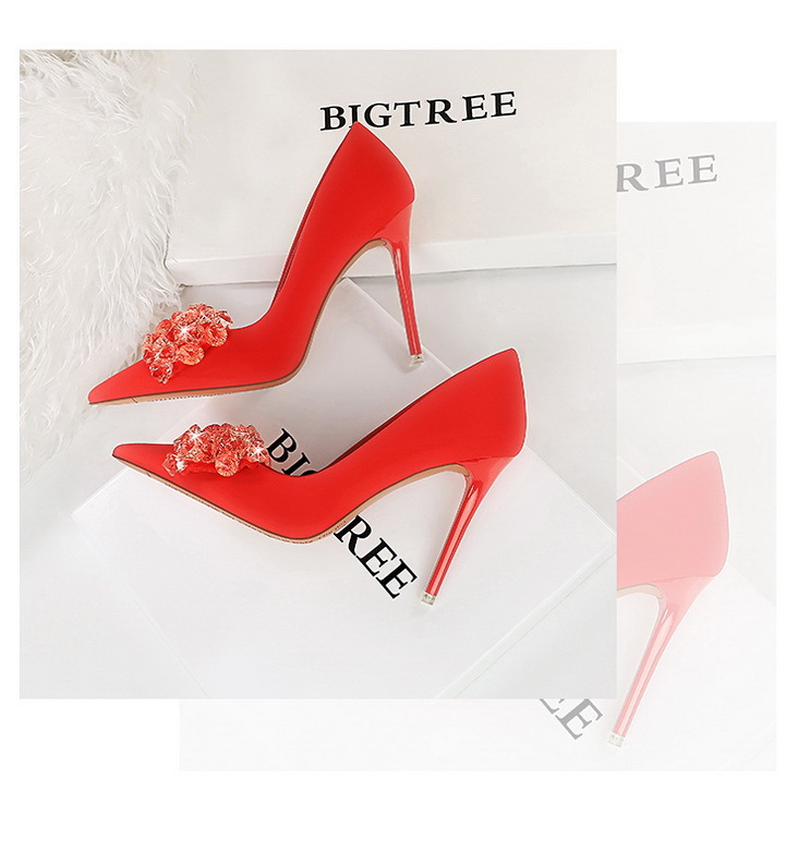 High Heels Women's Satin Pointed Court Shoes For Wedding Parties_voghion.com