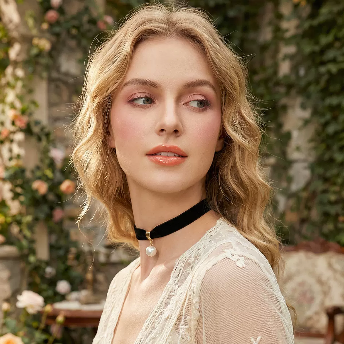 原宿饰品 仿珍珠天鹅绒项链颈链 创意款choker配饰女绒布项圈