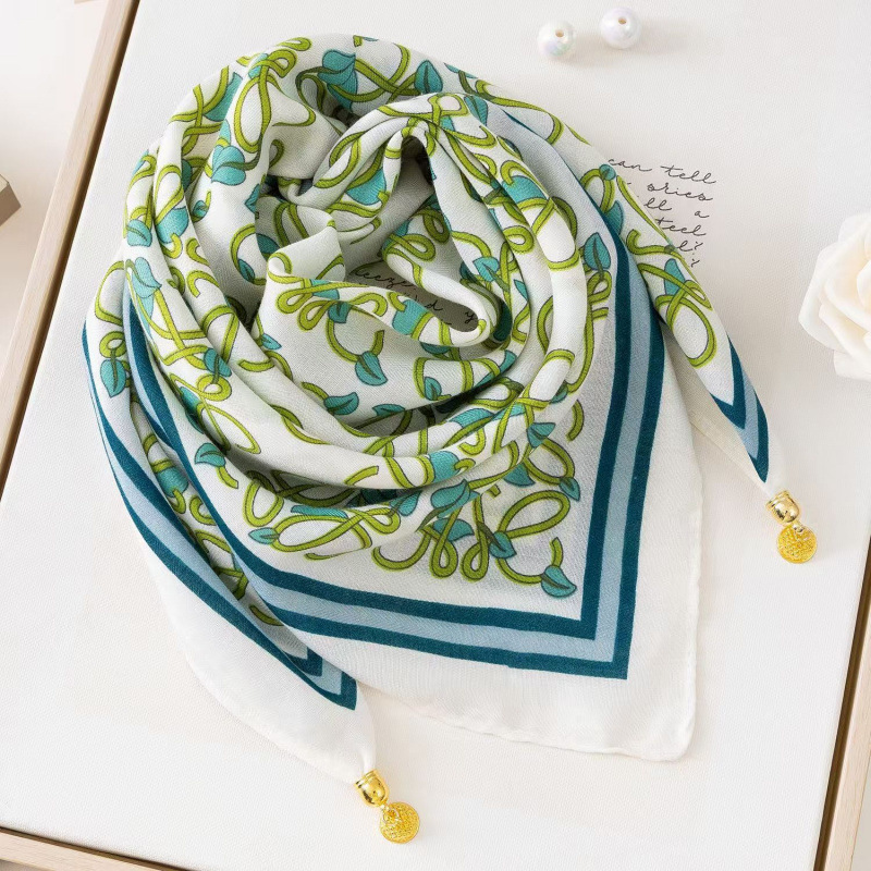 Deciduous blue-green