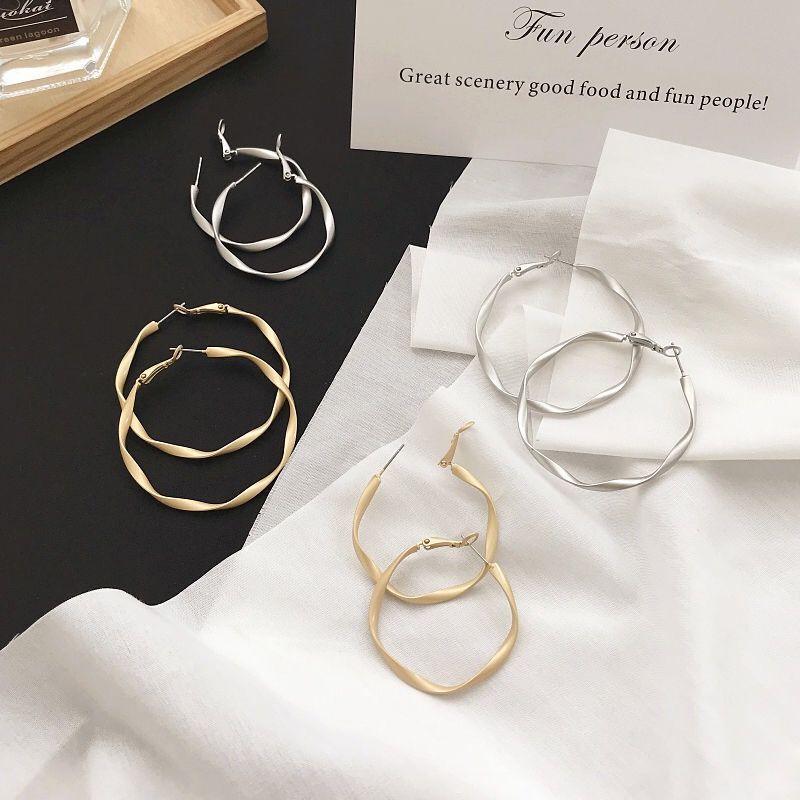 Silver Needle Student Earrings Korean Style Trendy Female Personality Versatile Stud Earrings Female Ins-Style Earrings Circle Earrings