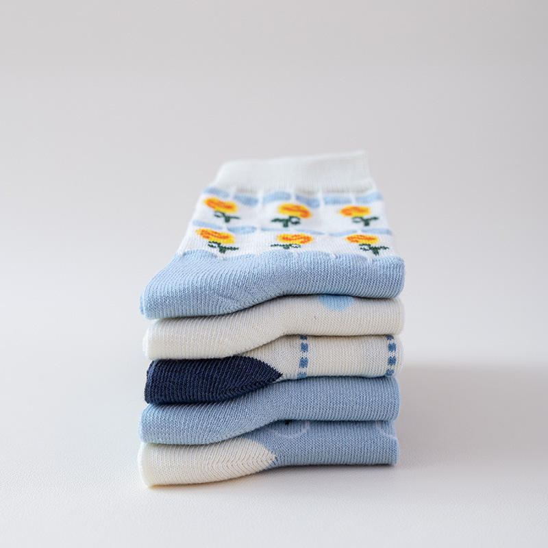 2023 new mom socks Zhuji socks wholesale aunt middle-aged and elderly autumn and winter cotton soft warm all-match beautiful women's socks 2023 new mom socks Zhuji socks wholesale aunt middle-aged and elderly autumn and winter cotton soft warm all-match beautiful women's socks
