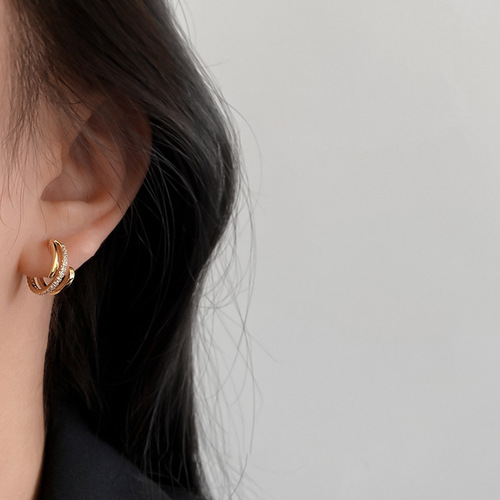 High-end hoop ear clips without pierced mosquito coil ear hoop earrings, simple, compact, elegant earrings, niche design for women
