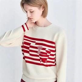 女式针织衫;女式T恤;时尚休闲套装