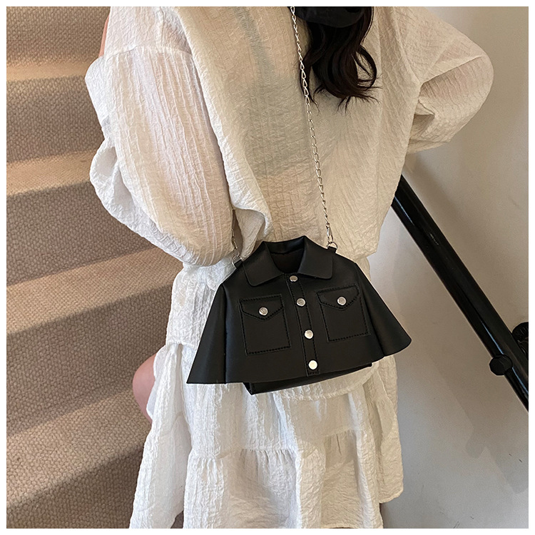 Women's Pu Leather Clothes Streetwear Square Magnetic Buckle Shoulder Bag display picture 17