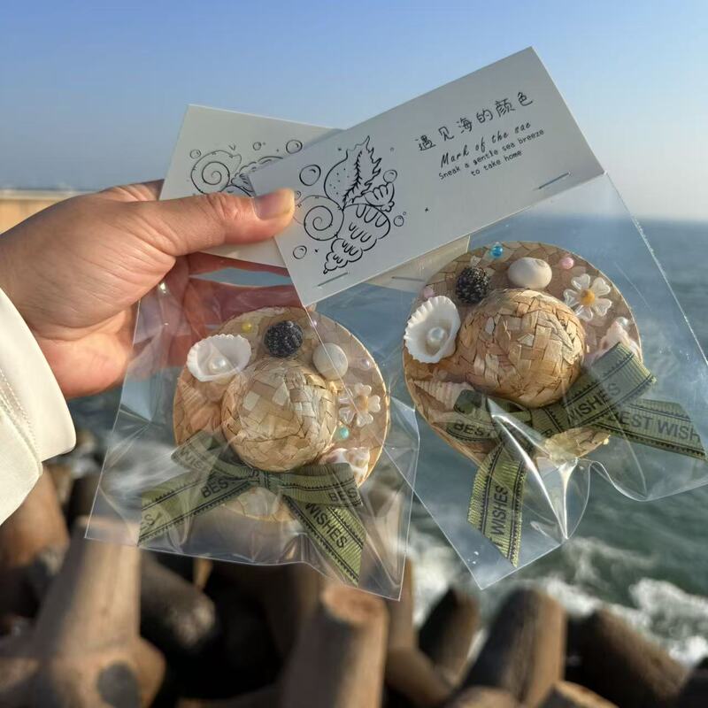 Natural Conch Shell Straw Hat Refrigerator Magnet Travel Souvenir Cultural and Creative Souvenir Bow Creative Crafts