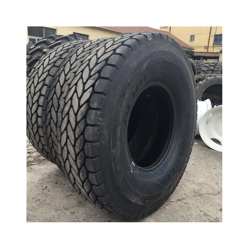 Suministro de maquinaria de ingeniería Fengshen neumático 385/95R25 grúa neumático