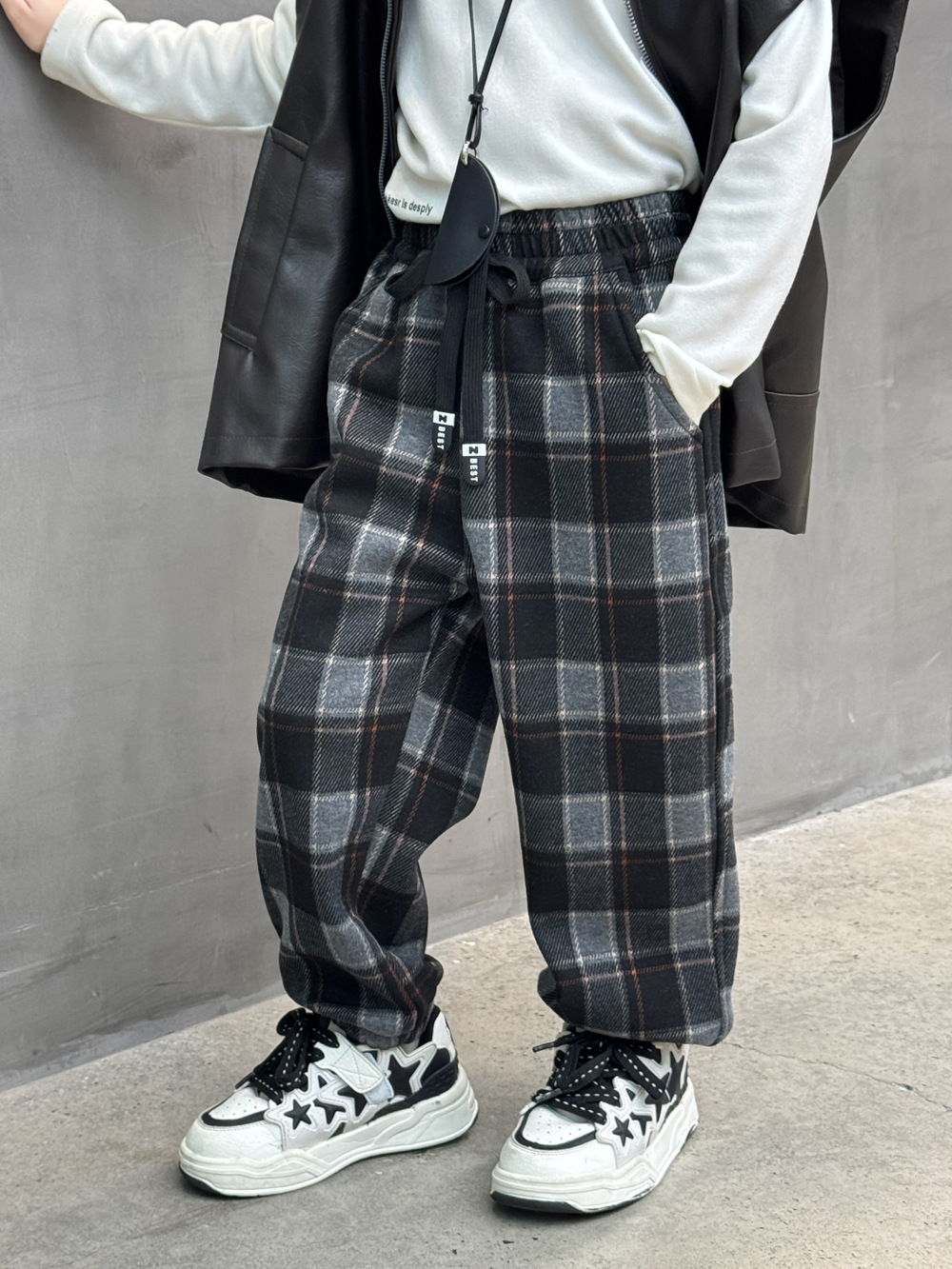 1181无水印7d18a05e51e576927c9cb8d