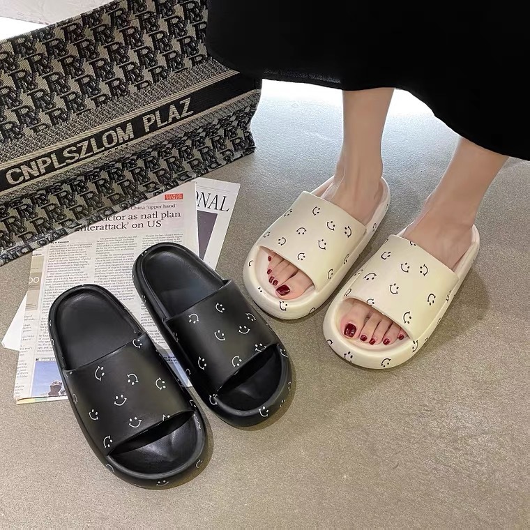 2021新款夏季笑臉拖鞋女時尚外穿網紅厚底百搭ins潮家用平底涼拖