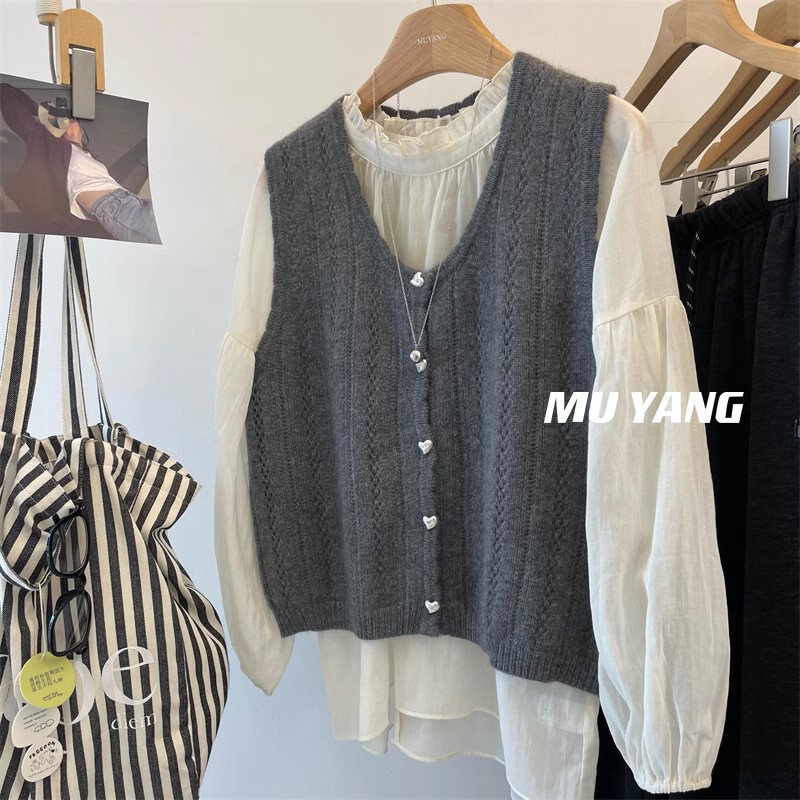 Muyang Crazy Love Autumn Ins Love Button Wool Pattern Vest Autumn and Winter Stacked Wool Vest Vest Muyang Crazy Love Autumn Ins Love Button Wool Pattern Vest Autumn and Winter Stacked Wool Vest Vest