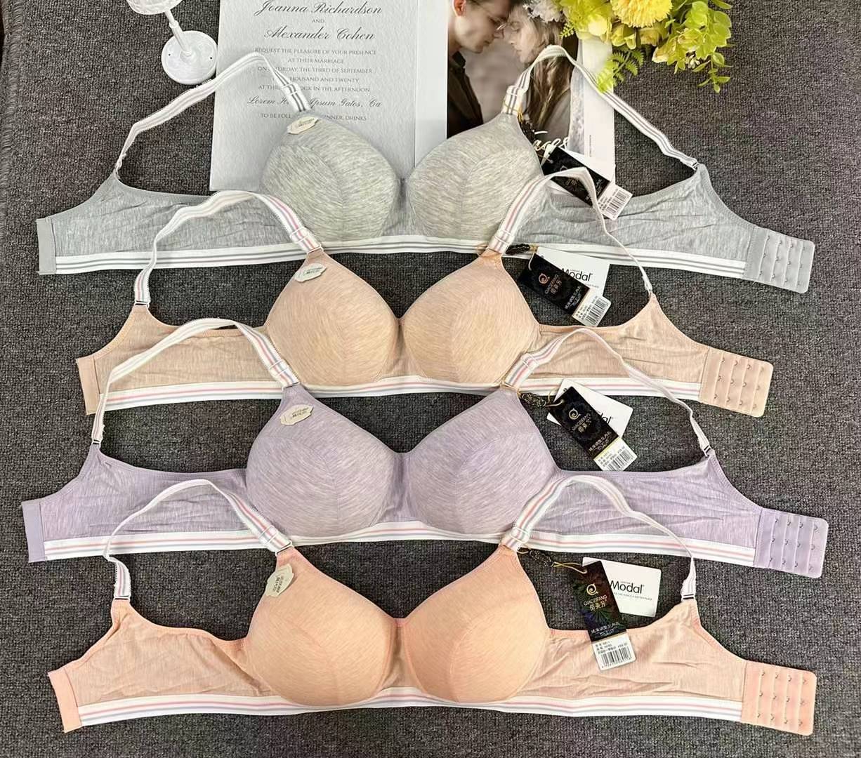 Bra de ropa interior de madres transfronterizas delgado de mediana edad sin anillo de acero cómodo bra de algodón agrupado grande bra al por mayor