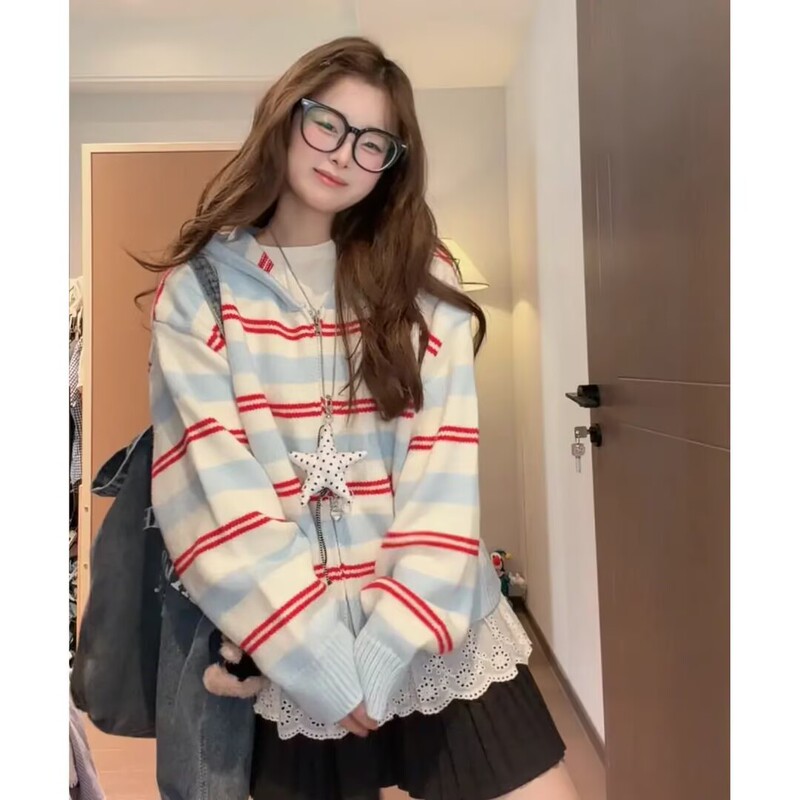 New striped coat with hood, knitted cardigan, sweater, casual and stylish long-sleeve top, versatile jacket for spring, autumn, and winter