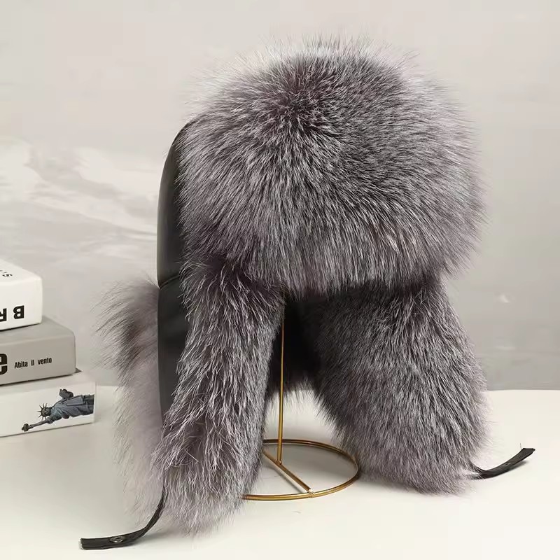 Топ серебристо-синего цвета из искусственной кожи