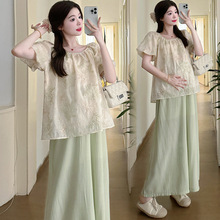 孕妇夏装时尚潮妈小个子宽松甜美方领薄款泡泡短袖上衣裤子两件套