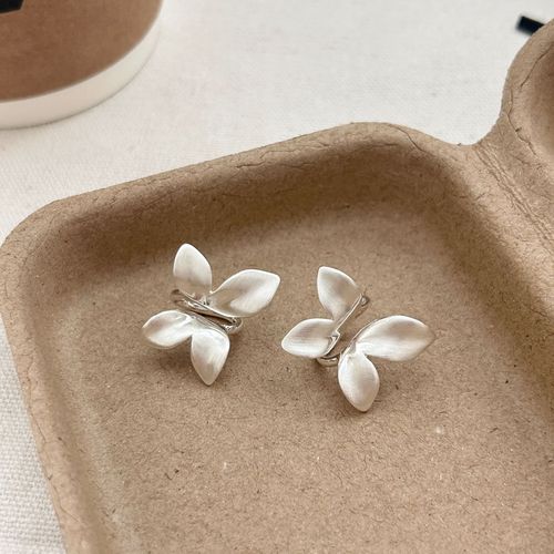 Metal Wire Design Butterfly Earrings for Women - Unique, Light Luxury, High-End, Elegant, Cool Style - 2025 New Arrival