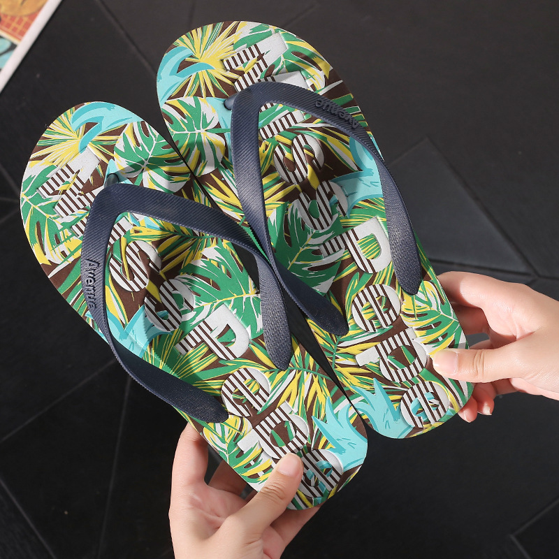 Hermosas zapatillas de verano de moda para mujeres nuevas zapatillas de baño antideslizante para estudiantes nuevas zapatillas de playa