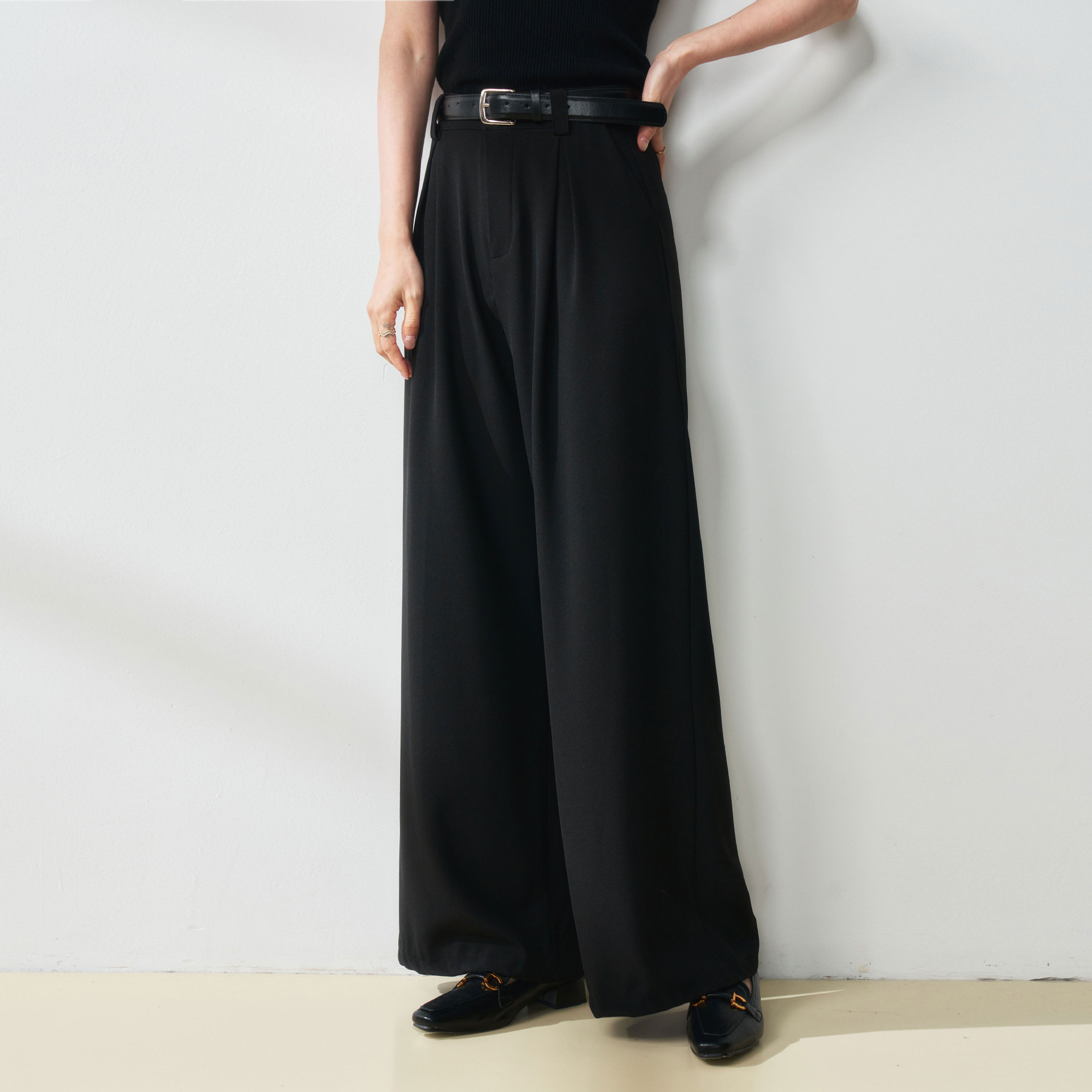 Pantalones para mujeres [el rey de los pantalones de piernas delgadas] plácidos y sueltos para los viajeros, pantalones de trajes de piernas largas para mujeres 25133