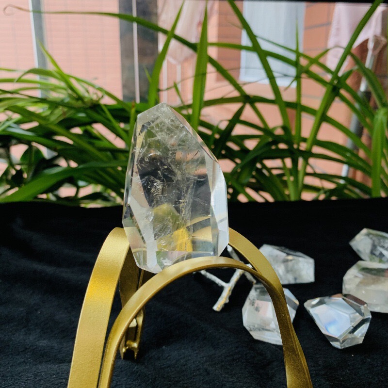 白水晶随型原石打磨大小颗粒把玩石天然水晶摆件 图 4