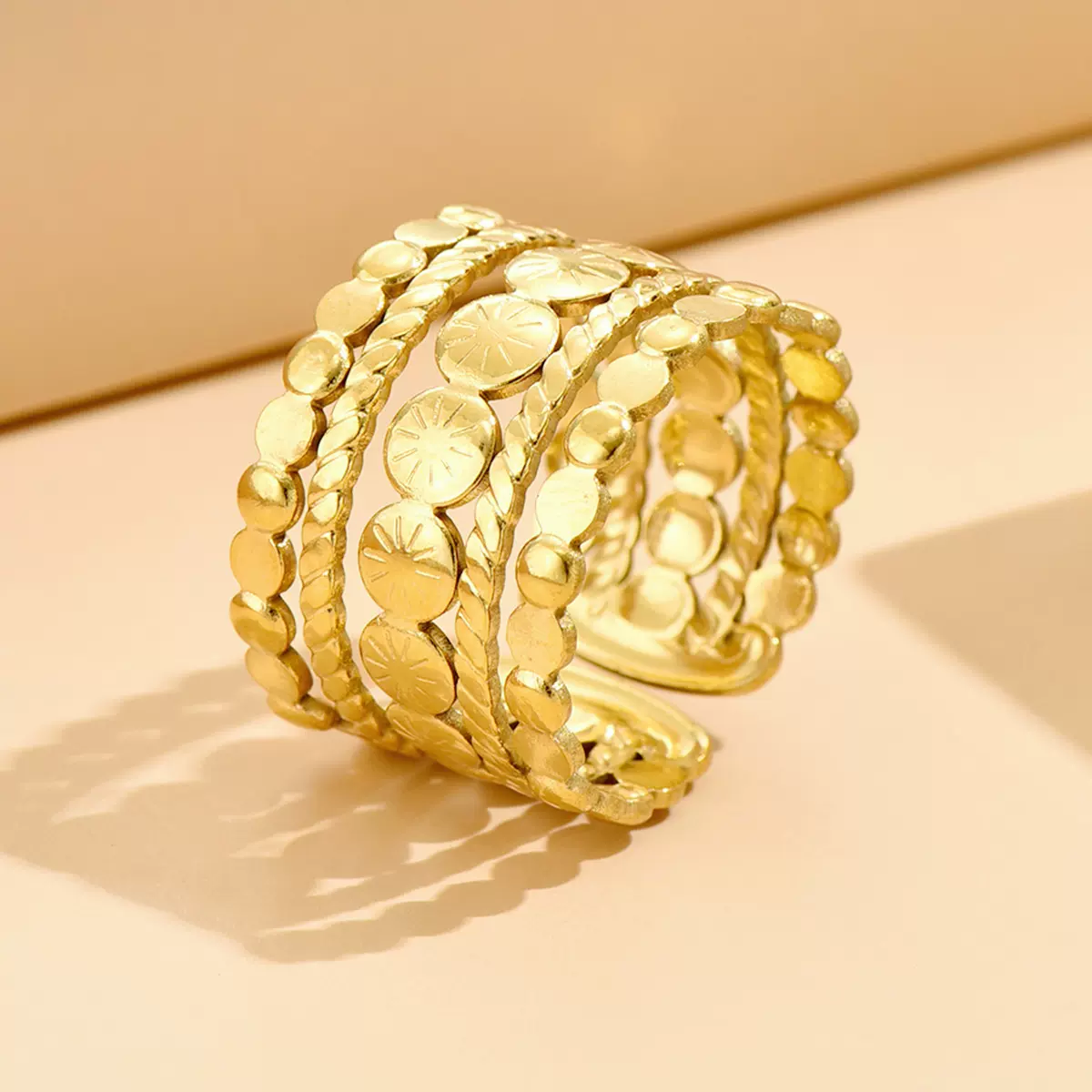 中东爆款复古宫廷风镂空雕刻纹理不锈钢戒指女夸张宽面食指指环