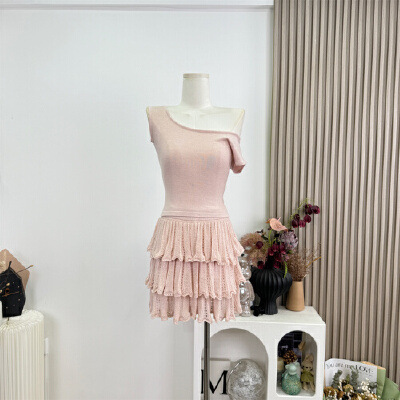 Pink Knitted Off-The-Shoulder Top Paired with a Multi-Layered Cake Skirt Set for Women, New Spring Style, Korean Sweet and Fashionable Two-Piece Set