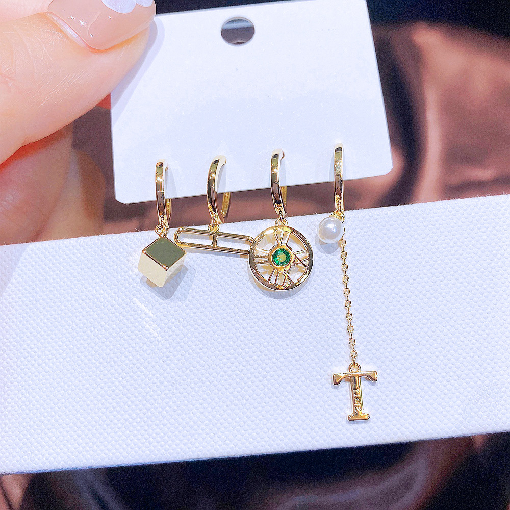 Women's Ins Style Fashion Geometric Copper Earrings Inlaid Zircon Zircon Drop Earrings display picture 1